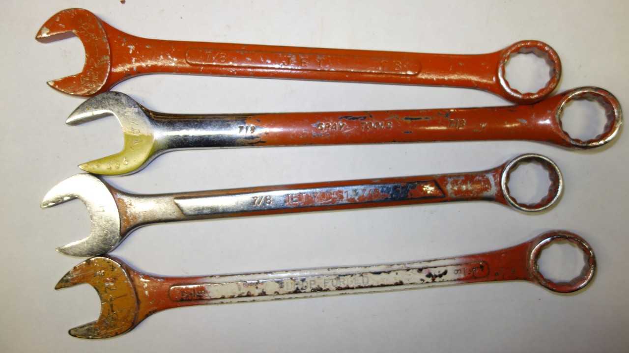 LOT OF 12 ASSORTED COMBINATION WRENCHES - HAND TOOLS