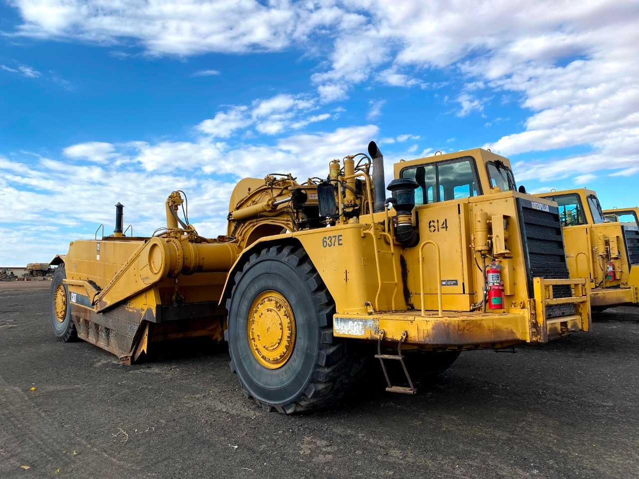 1992 Caterpillar 637E 50YD Coal Tractor Scraper - CONSTRUCTION
