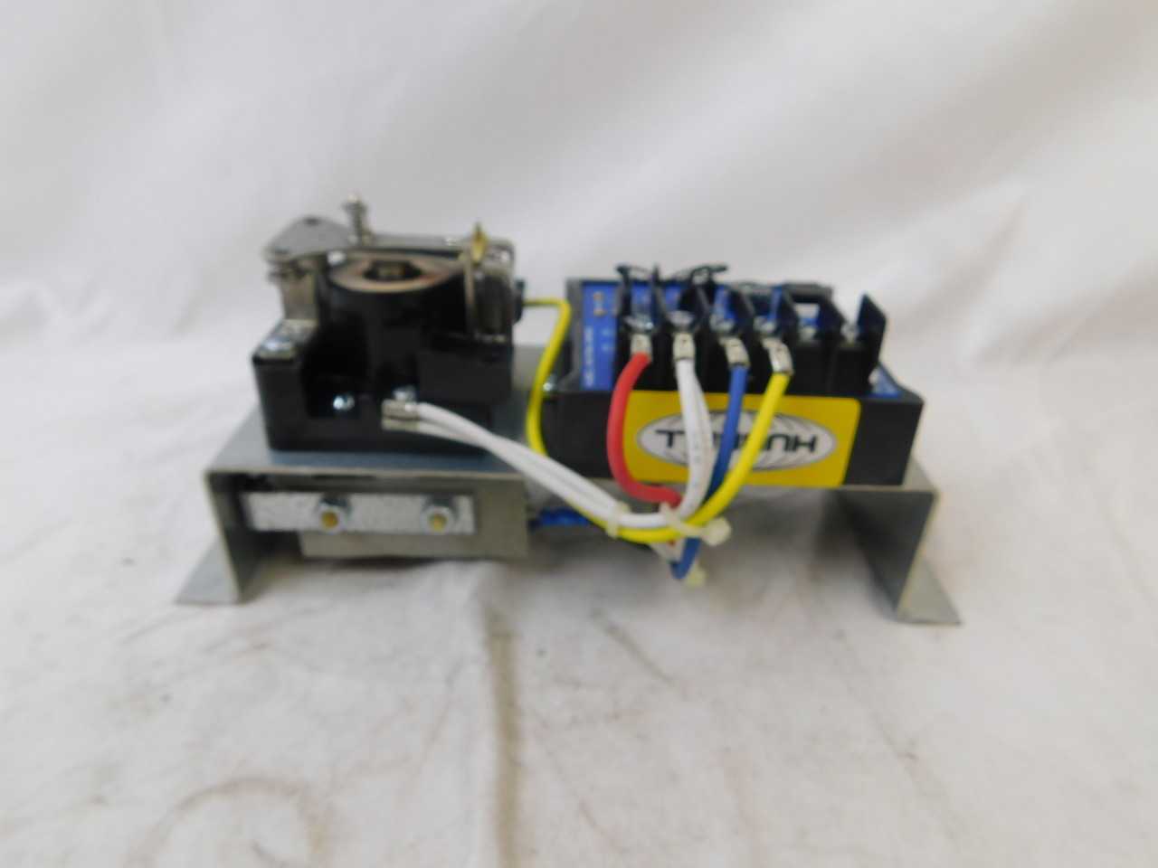 Quantity of 4x 5370-48713-202 Relays - ELECTRICAL COMPONENTS Quantity of 4x 5370-48713-202 Relays - ELECTRICAL COMPONENTS