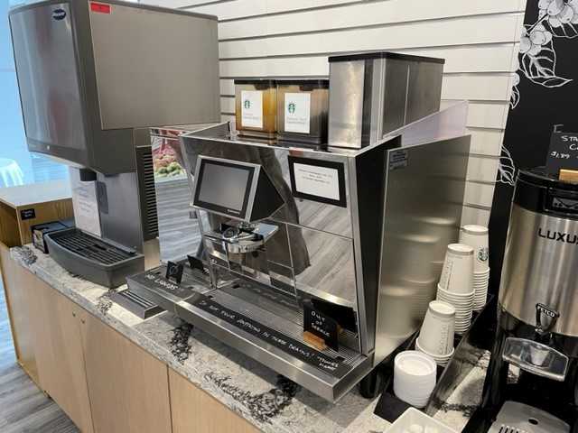 BLACK & WHITE 3 CTMC STARBUCKS MACHINE - INDUSTRIAL PARTS
