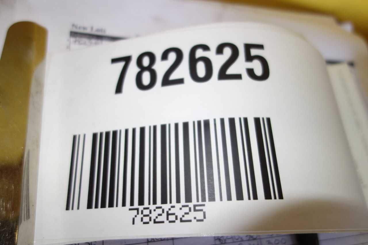 PALLET OF THK LINEAR BEARINGS, RAILS - BEARINGS