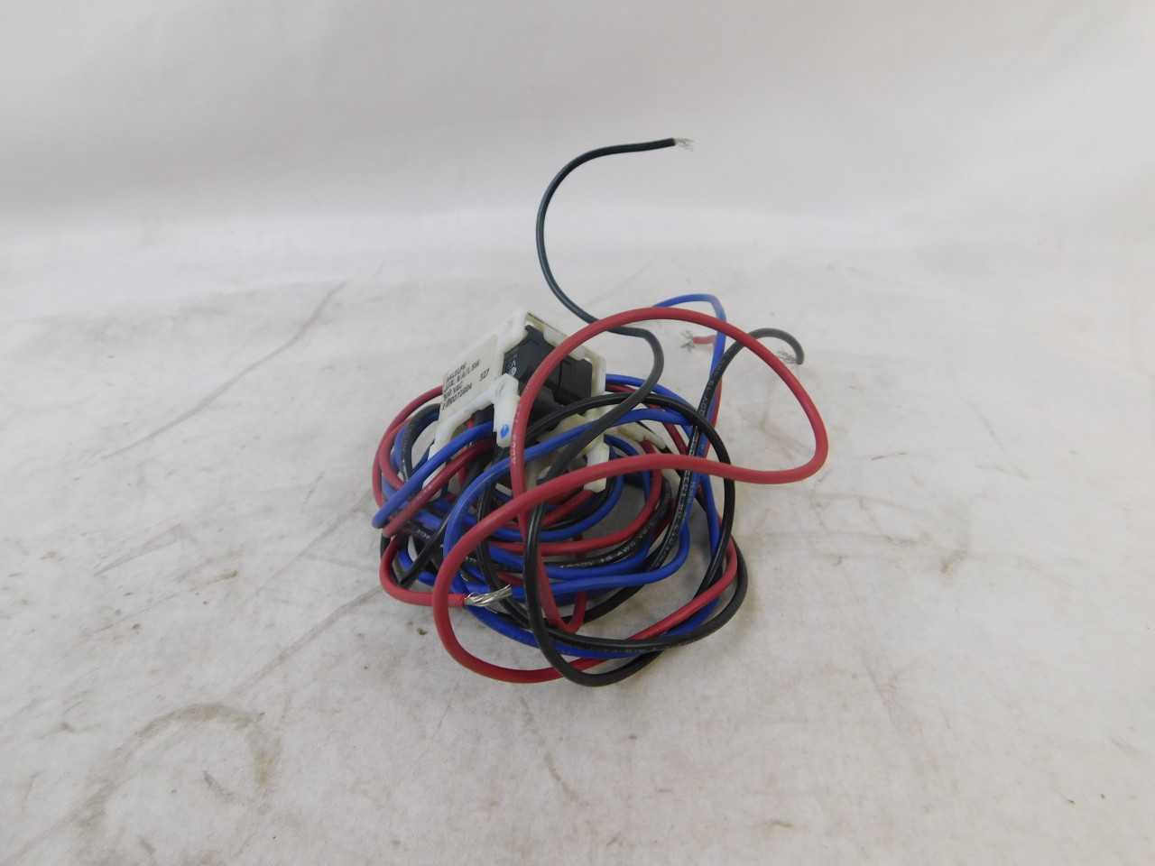 Quantity of 7x AAL1LPK Switches - ELECTRICAL COMPONENTS