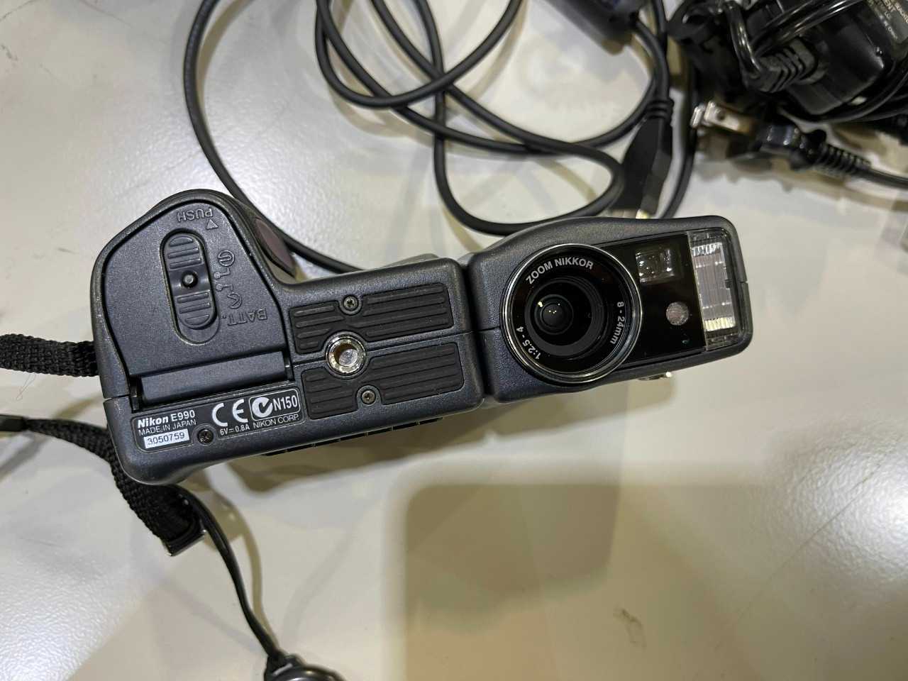 Nikon Coolpix Microscope Digital Camera W/ Acessories - LAB & SCIENTIFIC