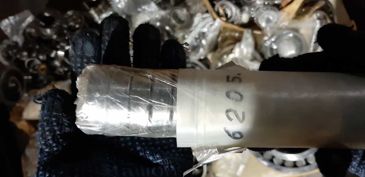 1 pallet of assorted bearings - BEARINGS