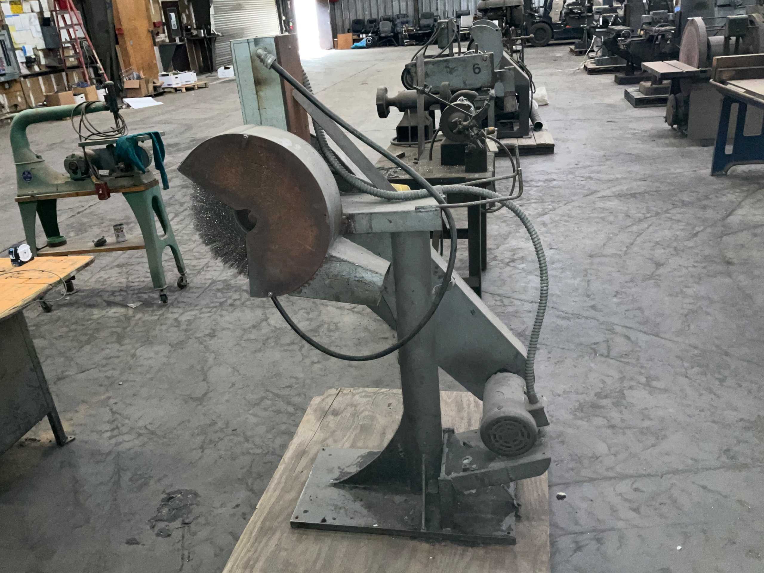 POLISHING MACHINE