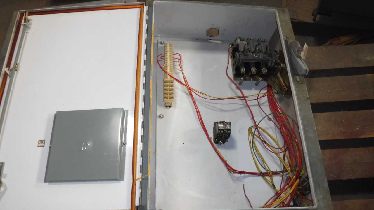 Allen Bradley Combination Starter Wall Mounts - ELECTRICAL COMPONENTS