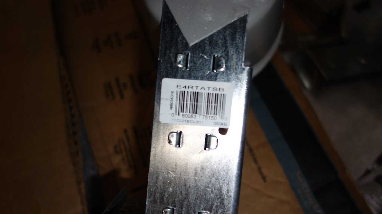 1 PALLET OF EATON E4RTATSB 4IN DOWNLIGHT HOUSINGS - CIRCUIT BREAKERS