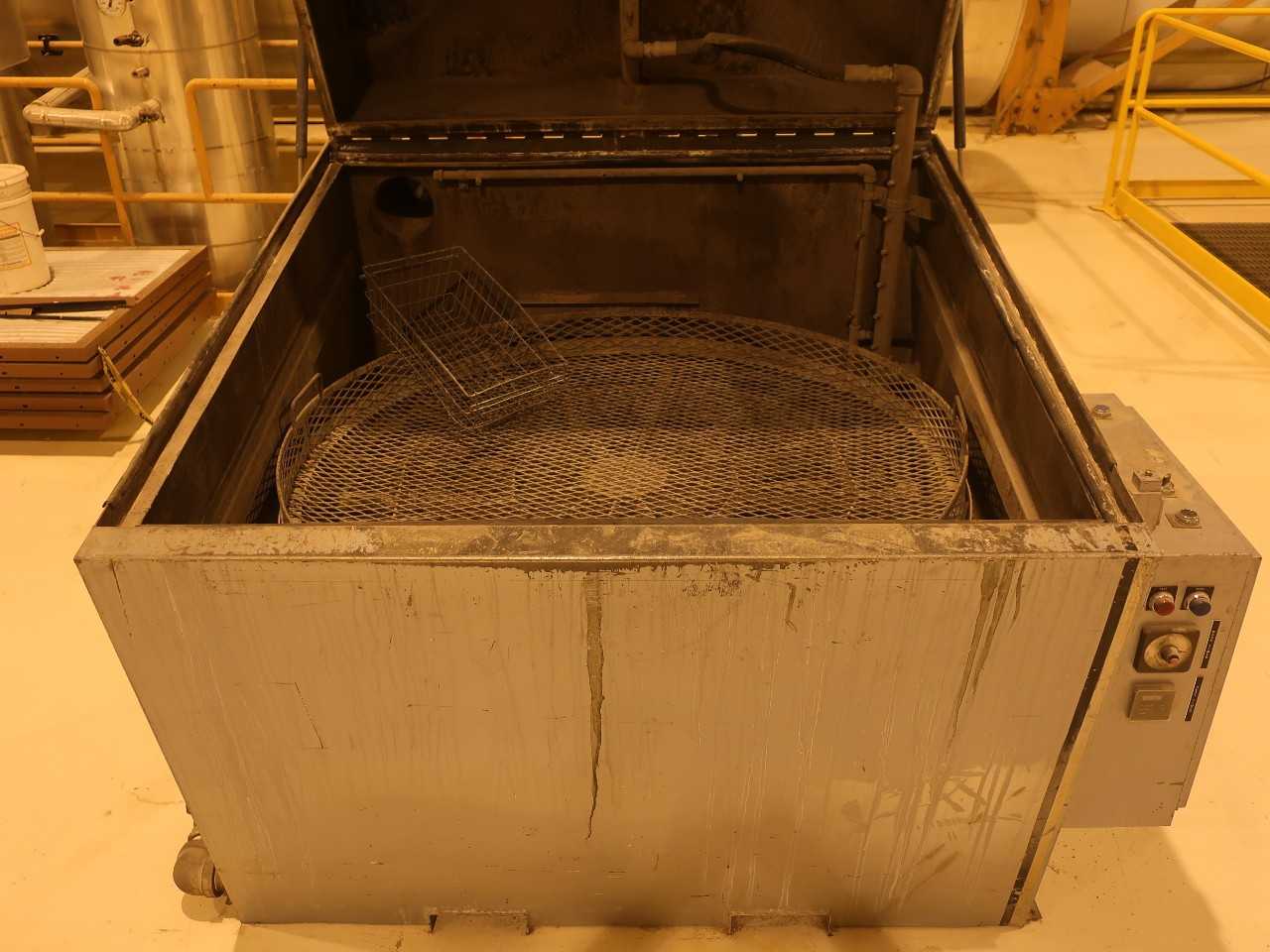 Turntable parts washer, 60" diameter, 440V-AC - PROCESS EQUIPMENT