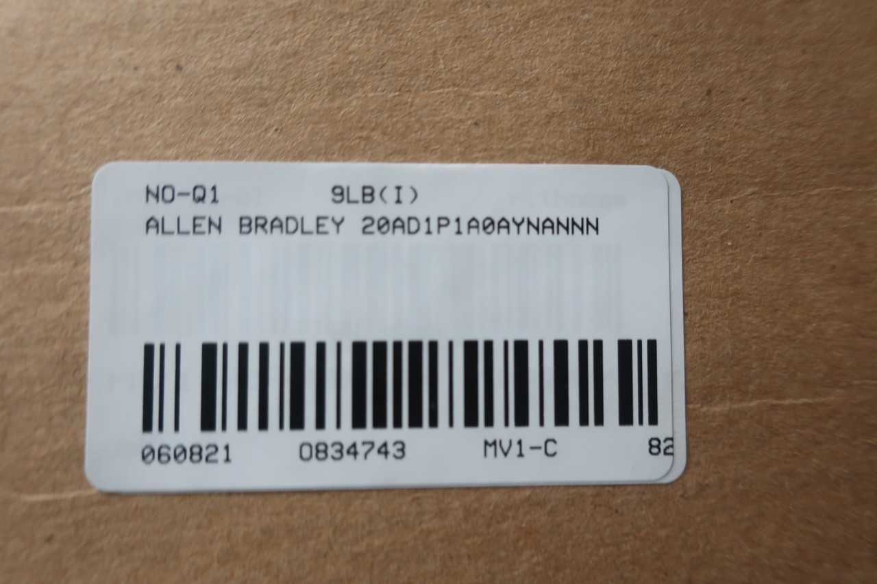 ALLEN BRADLEY 20AD1P1A0AYNANNN VFD 1/2HP - MOTOR DRIVES