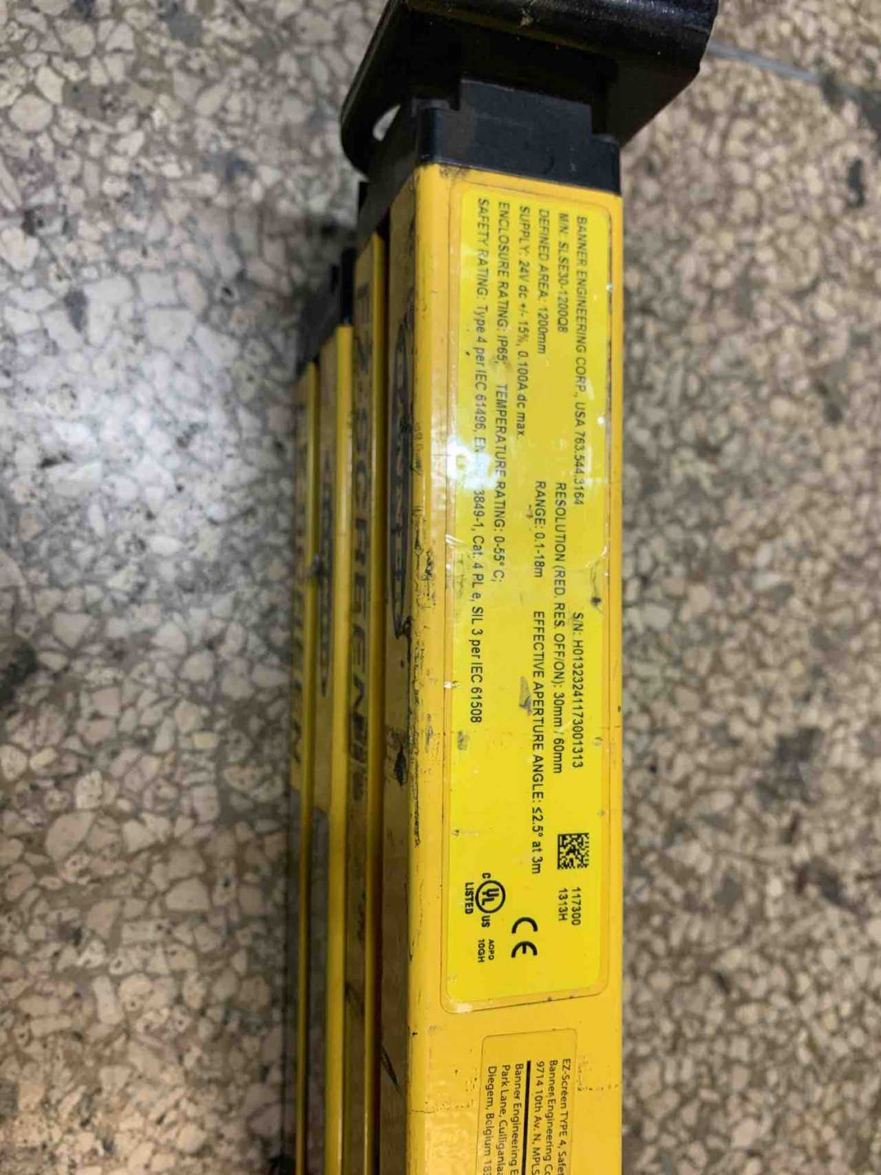 Lot of 10 Banner SLSE30-1200Q8 SLSR30-1200Q8 EZ-Screen Light Curtain Pair - ELECTRICAL COMPONENTS