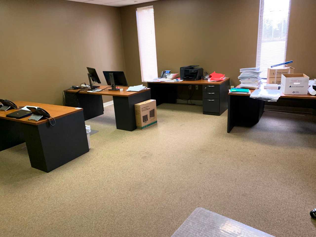 4 Office Desks, ( All other contents not included ) - PLANT & FACILITY