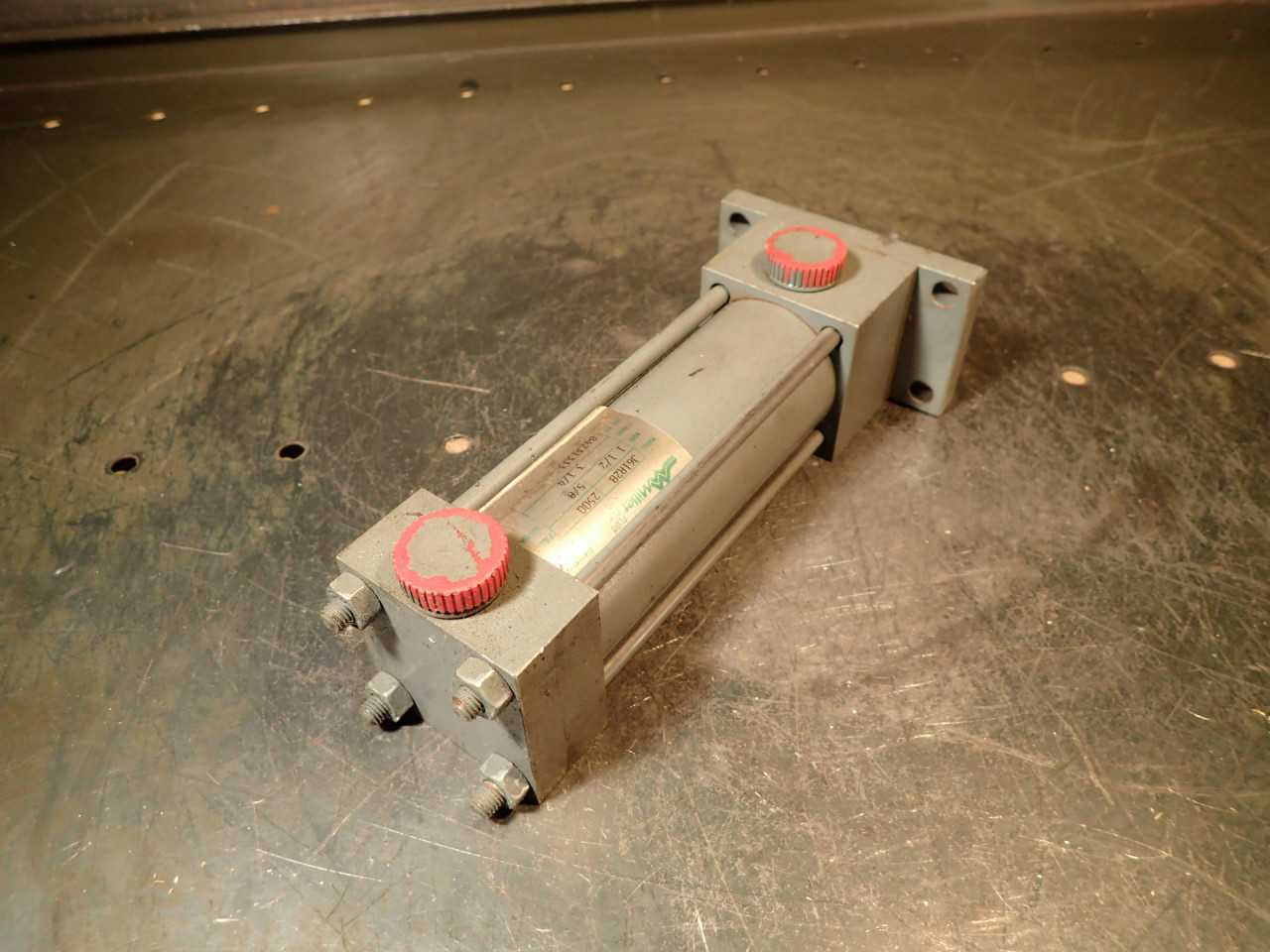 Miller J61R2B Double Acting Hydraulic Cylinder 1-1/2" Bore 3-1/4" Stroke 2500PSI - PNEUMATIC CYLINDERS & ACTUATORS