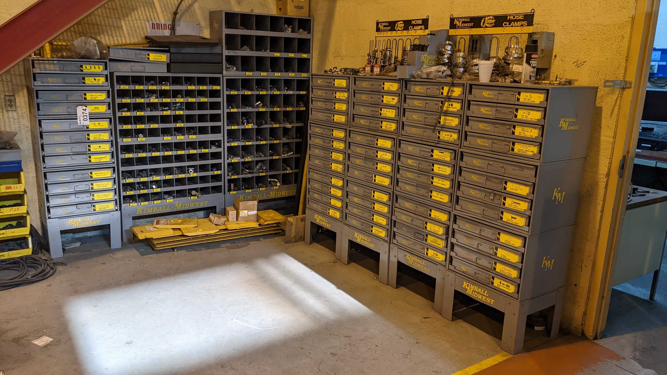 LOT OF DRAWER CHESTS AND BINS - INDUSTRIAL PARTS LOT OF DRAWER CHESTS AND BINS - INDUSTRIAL PARTS