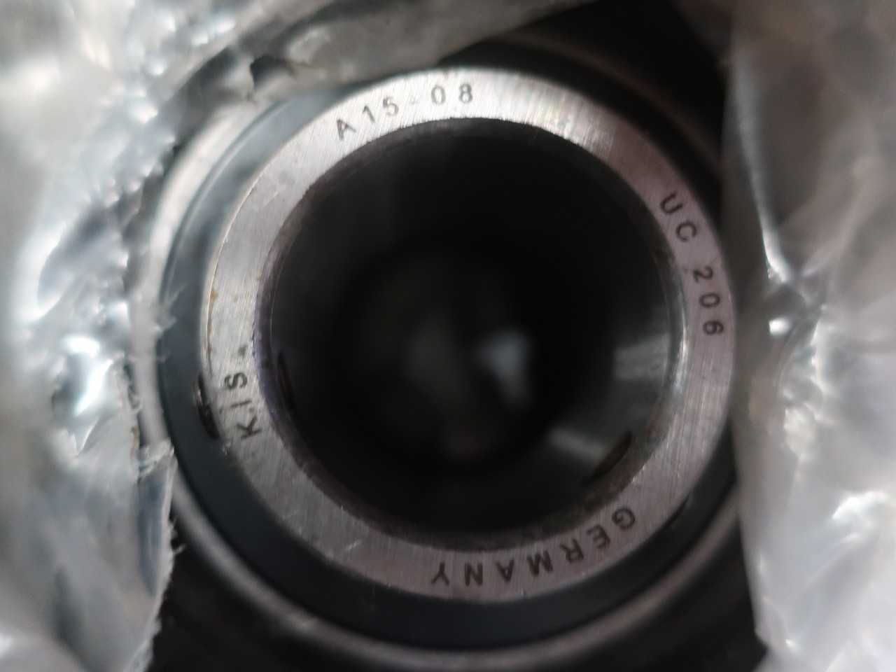 1 PALLET OF ASSORTED BEARINGS - BEARINGS