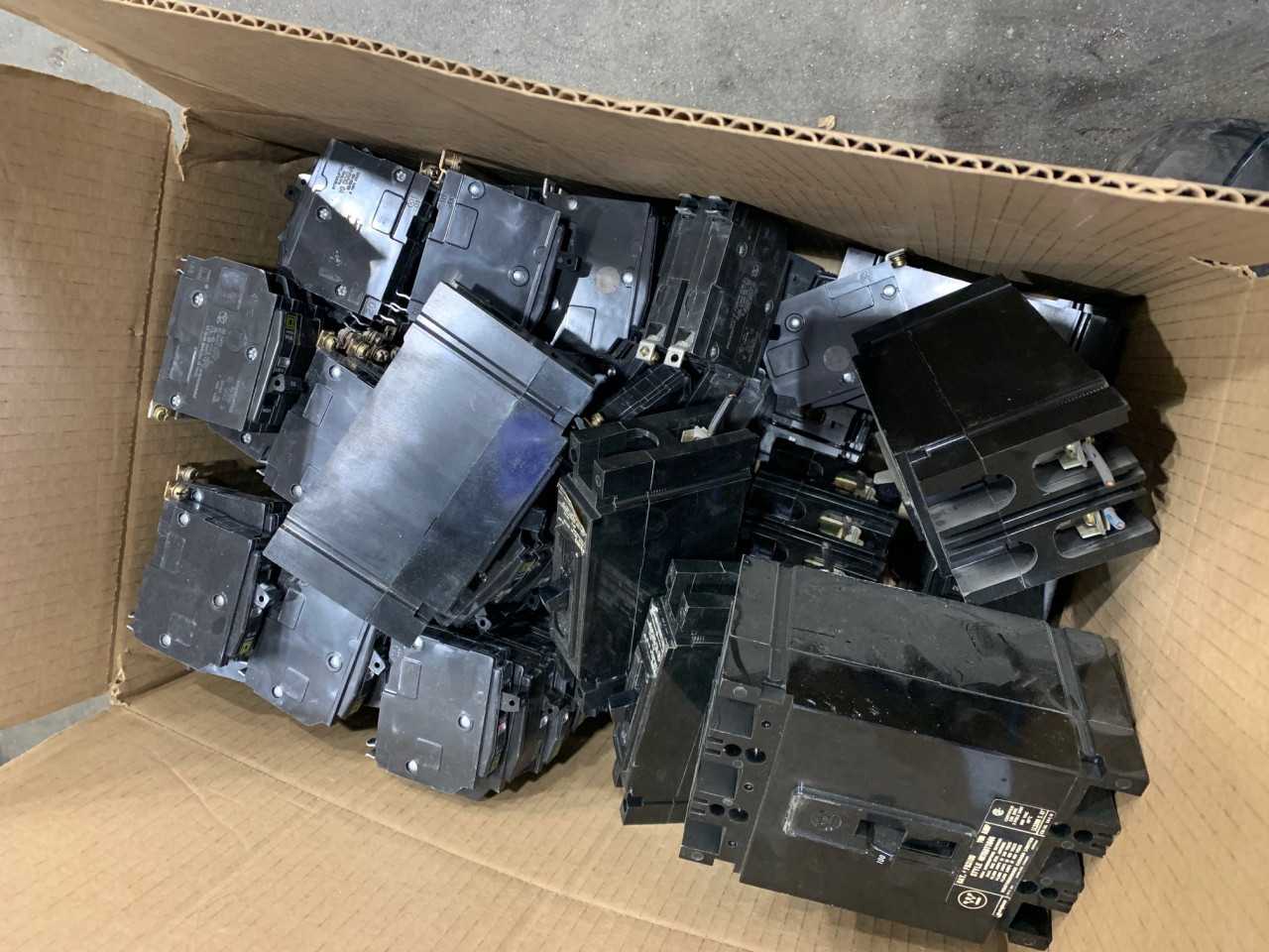 Assorted Circuit Breakers - CIRCUIT BREAKERS