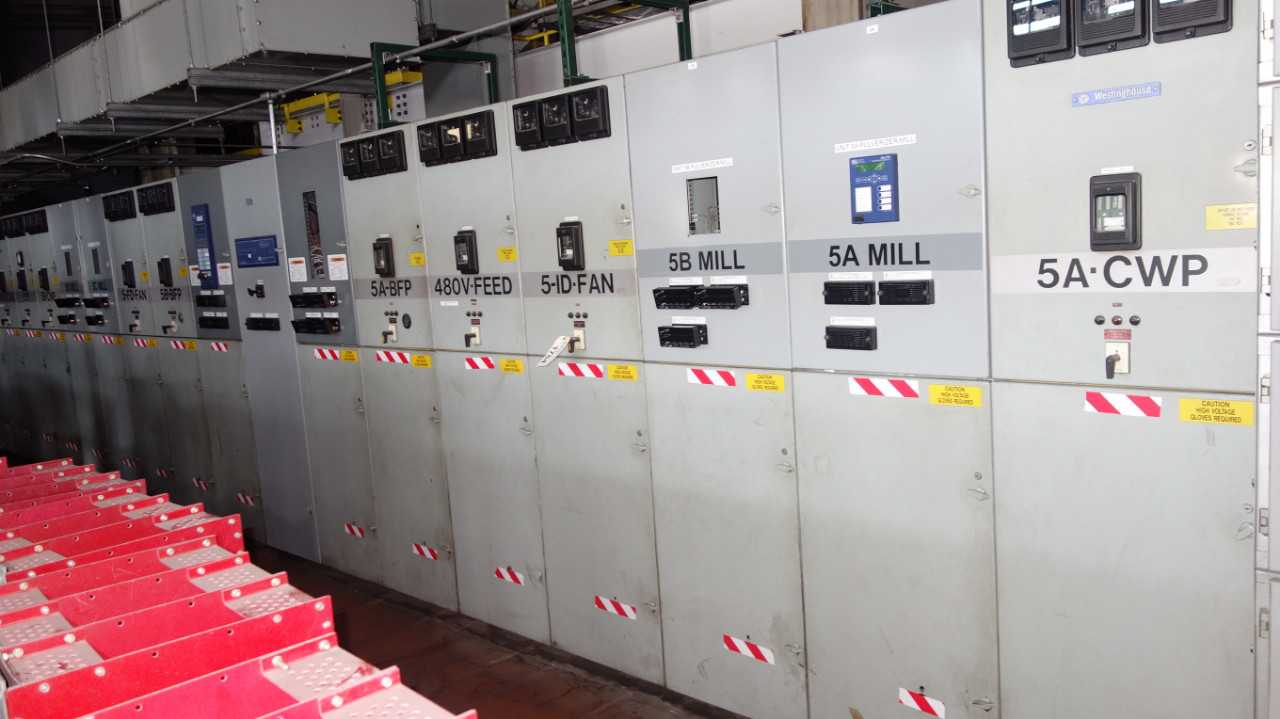 17X SECTIONS OF WESTINGHOUSE DHP SWITCHGEAR PANELS - AUTOMATION & CONTROLS