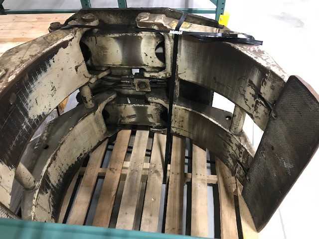Cascade 45F-RC-03G roll clamp, 52" OD, Appleton, WI - LIFTING ATTACHMENTS