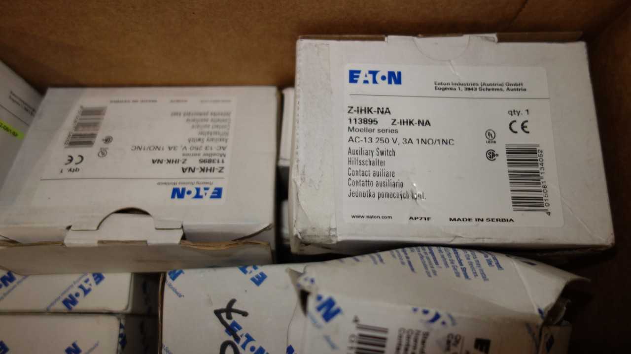 1 BOX OF EATON / CUTLER HAMMER ELECTRICAL - ELECTRICAL COMPONENTS