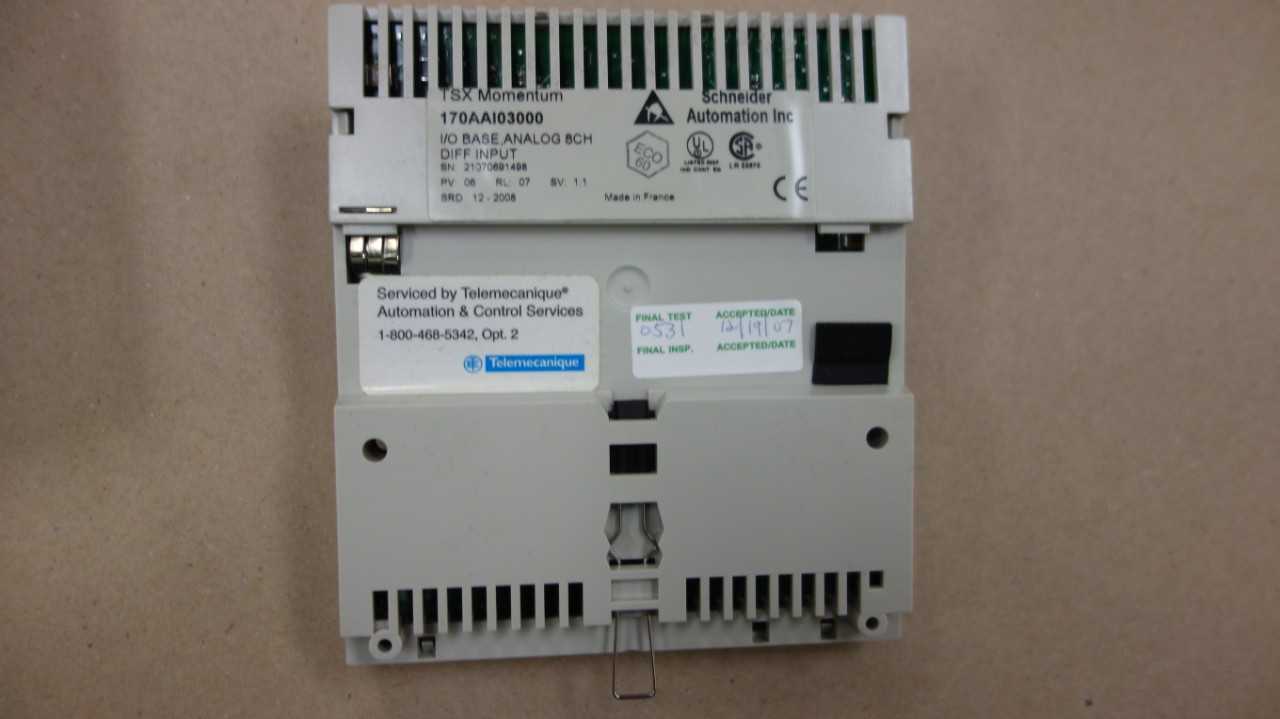 SCHNEIDER 170AAI03000 I/O BASE ANALOG MODULE - AUTOMATION & CONTROLS