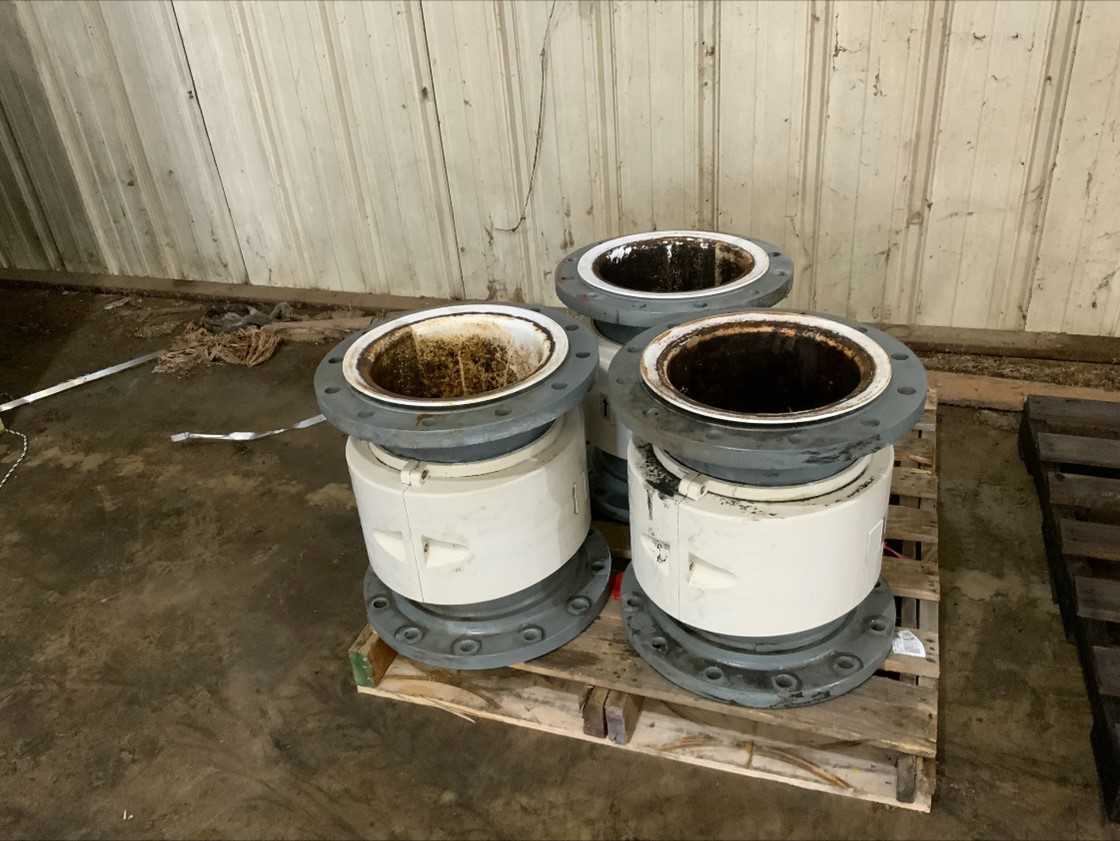 Bulk Lot of 12" Magflow flow tubes (Quantity of 3) - VALVES Bulk Lot of 12" Magflow flow tubes (Quantity of 3) - VALVES