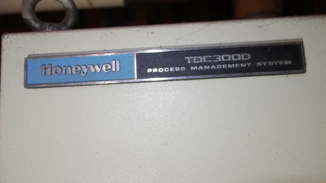 HONEYWELL TDC3000 PROCESS MANAGEMENT DCS SYSTEM (4 CABINETS) DELAYED REMOVAL - AUTOMATION & CONTROLS