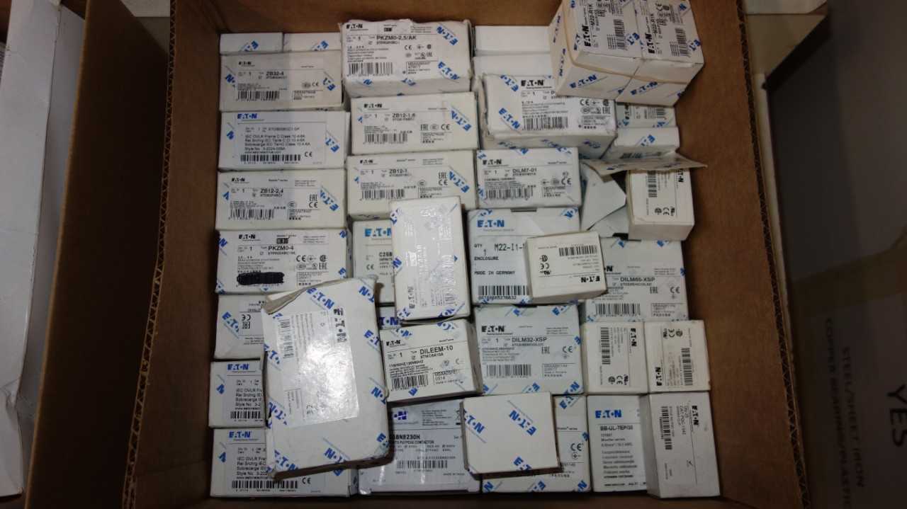 1 BOX OF EATON / CUTLER HAMMER ELECTRICAL - ELECTRICAL COMPONENTS