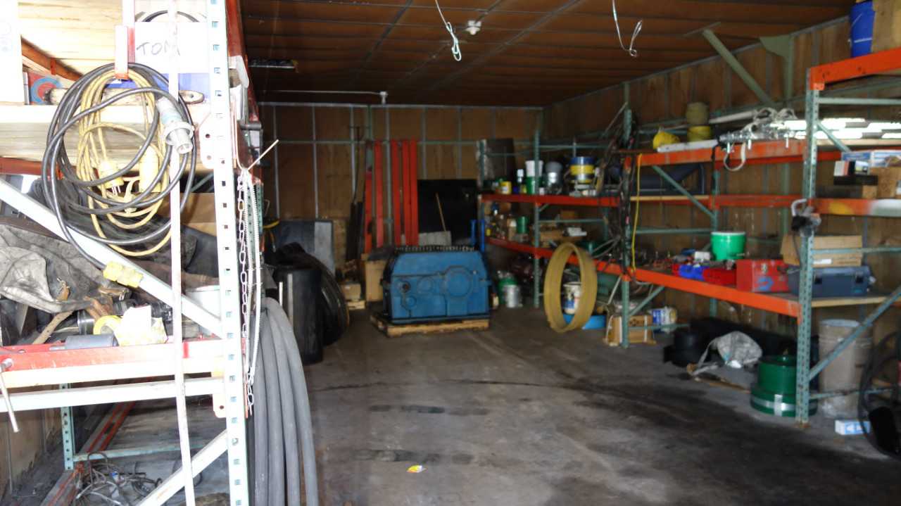CONTENTS OF ROOM - BEARINGS, TOOLS, RIGGING, BELTING - BEARINGS
