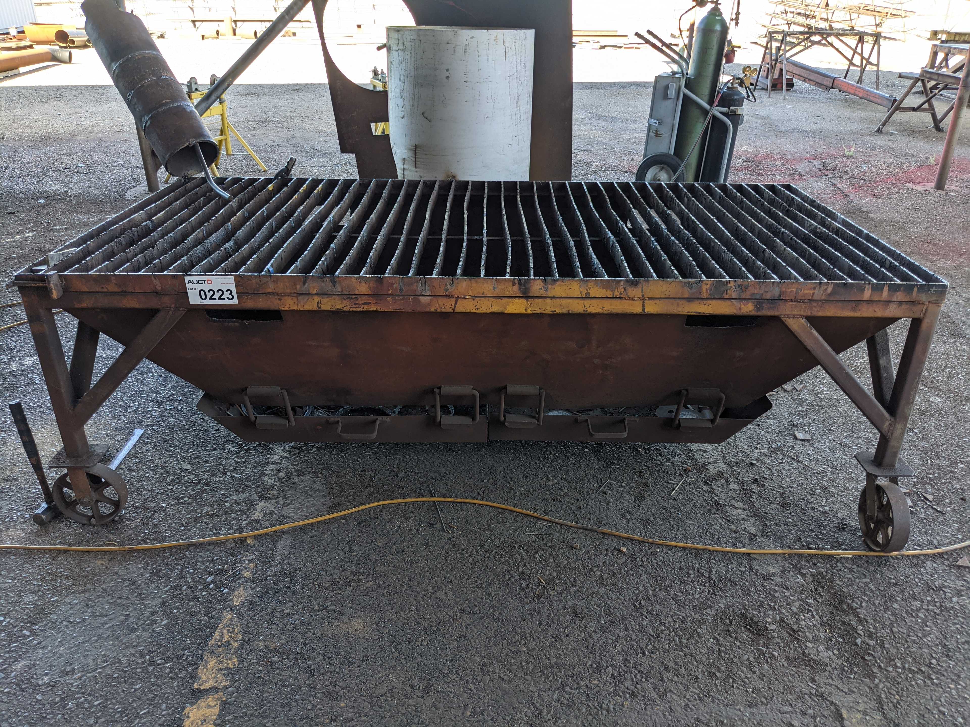 WELDING TABLE - WELDING EQUIPMENT WELDING TABLE - WELDING EQUIPMENT