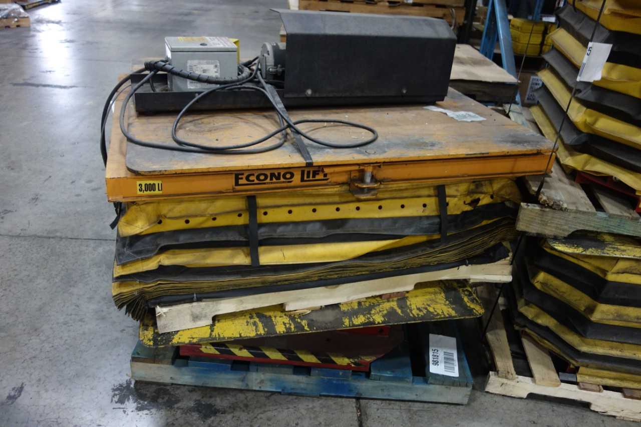 LOT OF 8 ASSORTED SOUTHWORTH PALLET POSTIONER TABLES WITH ECONO LIFT - MATERIAL HANDLING