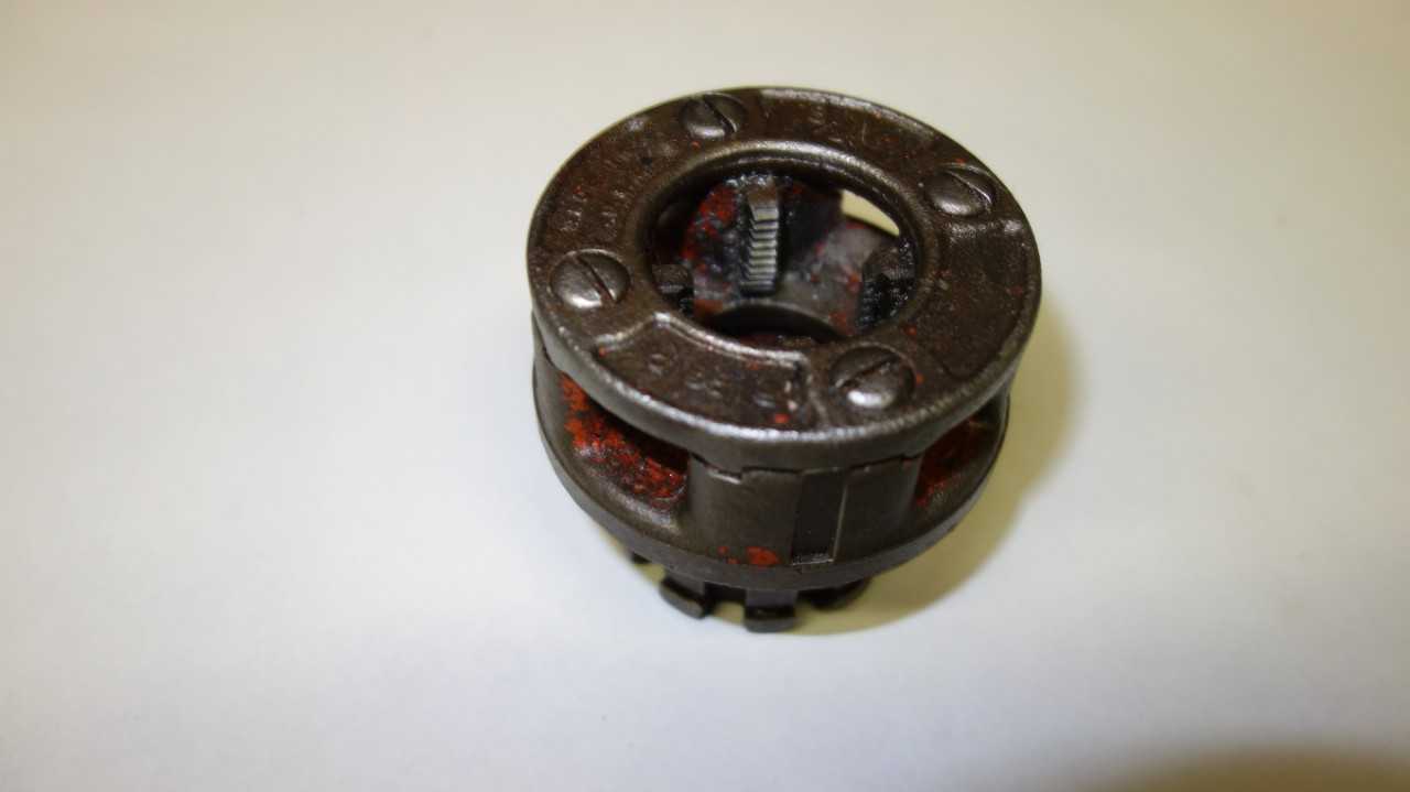LOT OF 5 RIDGID 3/4 IN DIE HEADS - ELECTRIC POWER TOOLS