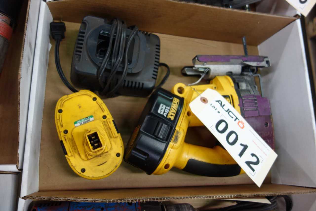 DEWALT DW933 CORDLESS VARIABLE SPEED JIG SAW - ELECTRIC POWER TOOLS