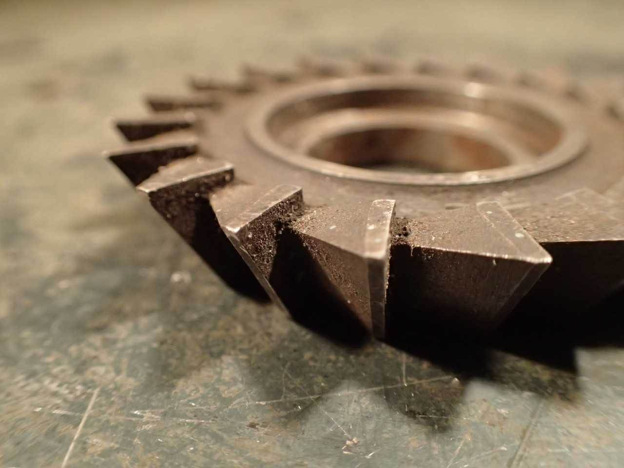 National Tool 60-Degree Right Hand Mill Milling Cutter 1/2" Cut 2-3/4 OD 1" Bore - END MILLS