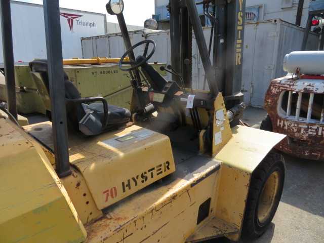 Hyster Fork Lift with 48" Forks - FORKLIFTS