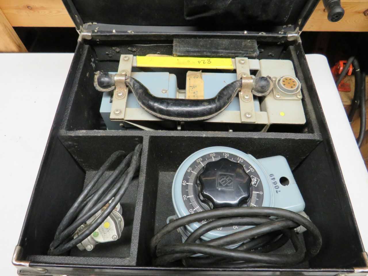 POWERSTAT 216BT-2 50/60 HZ, 3.5 KVA VARIABLE AUTOTRANSFORMER W/ 3PN116B - ELECTRICAL COMPONENTS