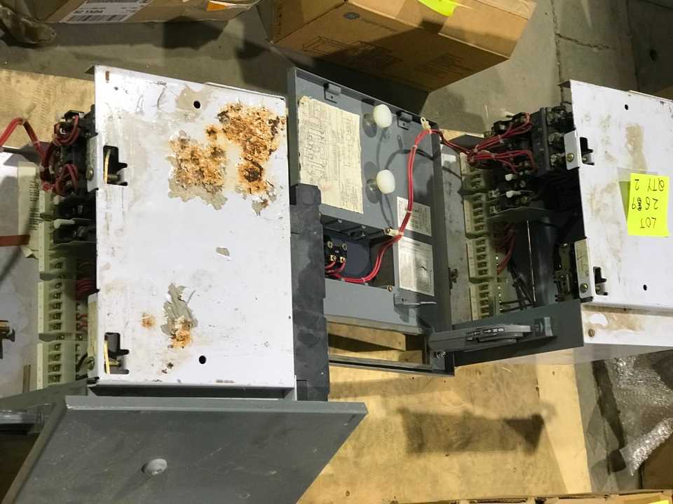 ALLEN BRADLEY MCC BUCKET SIZE 2 STARTER 50A BREAKER (QTY 2) - CIRCUIT BREAKERS