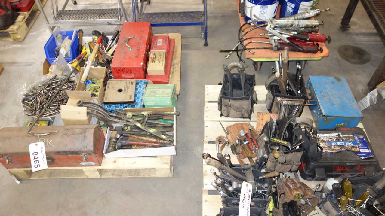 2 PALLETS OF ASSORTED HAND TOOLS TOOL CARRIERS DRILL BITS - HAND TOOLS