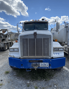 2005 KENWORTH T800B READYMIX CONCRETE TRUCK - HYDRO EXCAVATOR TRUCKS
