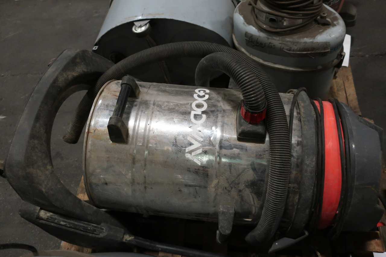 3 PALLETS OF ASSORTED SHOP VACUUM CLEANERS AND HOSES RIDGID GOODWAY NILFISK - MISCELLANEOUS