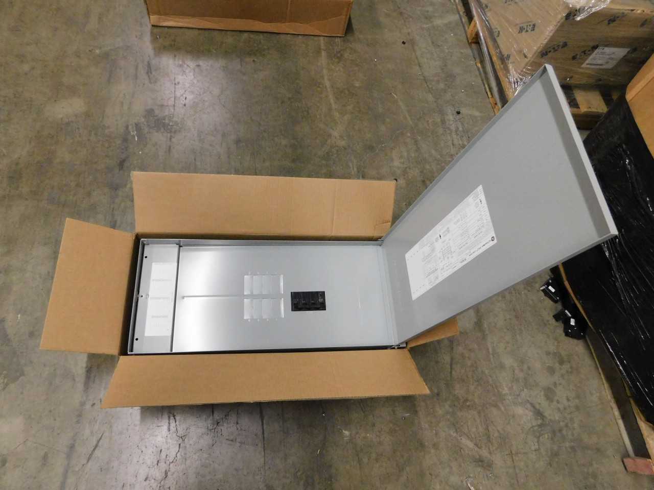 Lot of 1 Main Breaker Panel - ELECTRICAL COMPONENTS