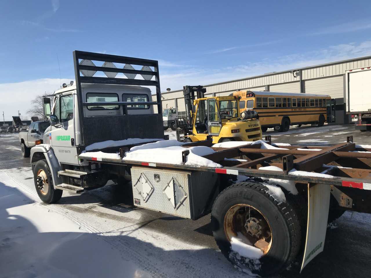 2002 Freightliner FL70 Straight Truck - HYDRO EXCAVATOR TRUCKS
