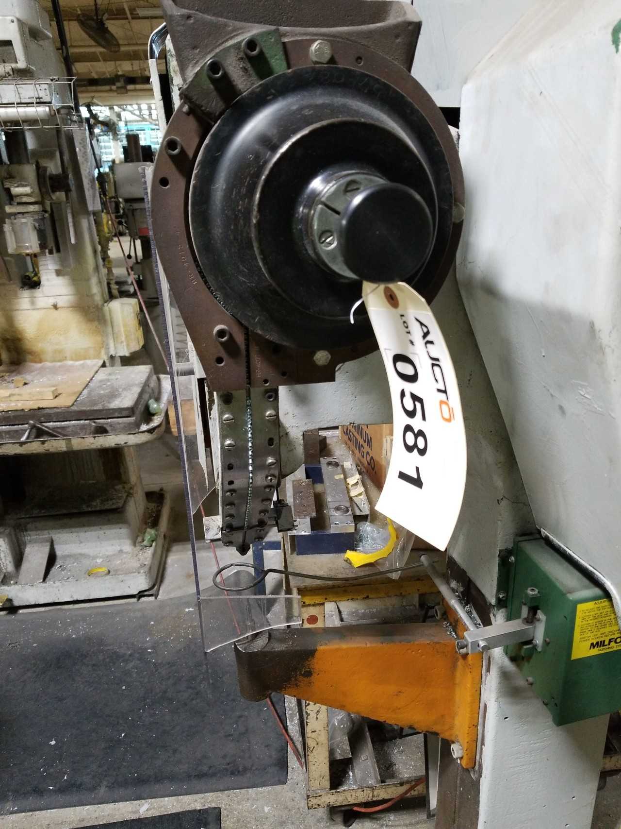 Milford 305 Rivet Fastening System Machine - MECHANICAL PRESSES