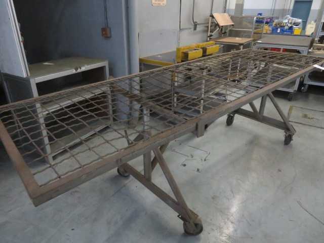 Large Metal Screen on Wheels - MISCELLANEOUS