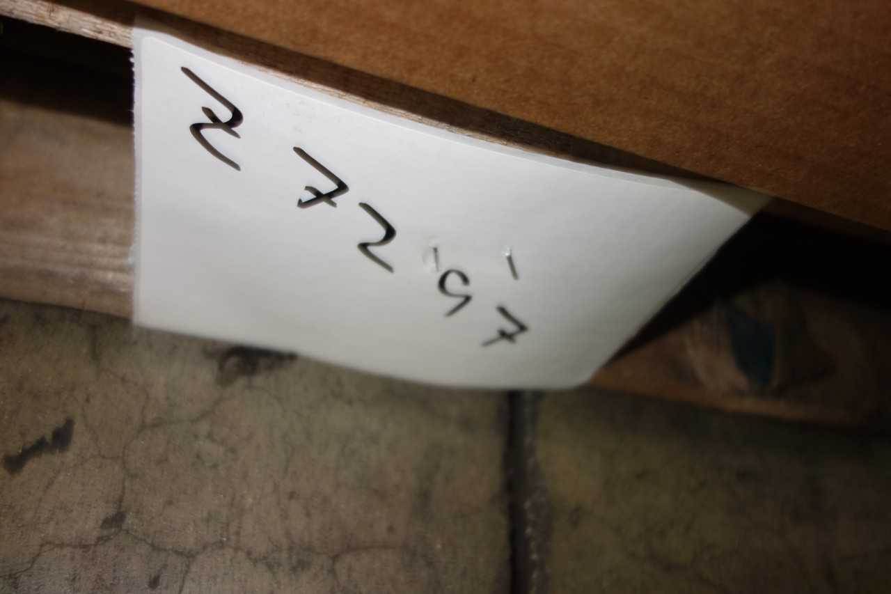 2 PALLETS OF ASSORTED HYDRAULIC CYLINDERS AND REPLACEMENT PARTS, MOOG, BALSTON, PARKER - VALVES
