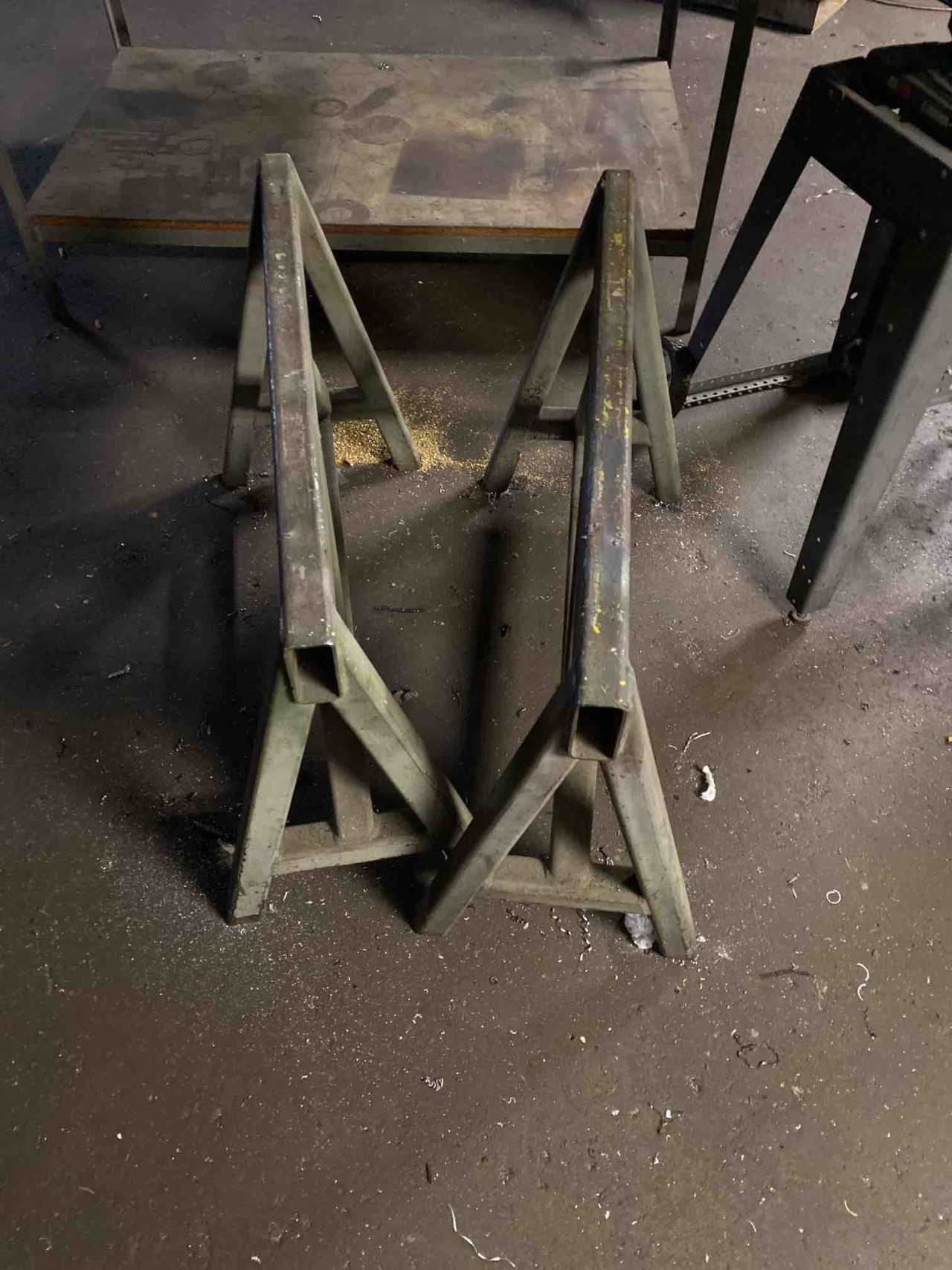 Stand - MATERIAL HANDLING