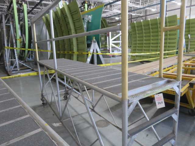 Aluminum Scaffold on Wheels, 10' approx. - MISCELLANEOUS