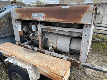 LINCOLN ARC WELDER - WELDERS