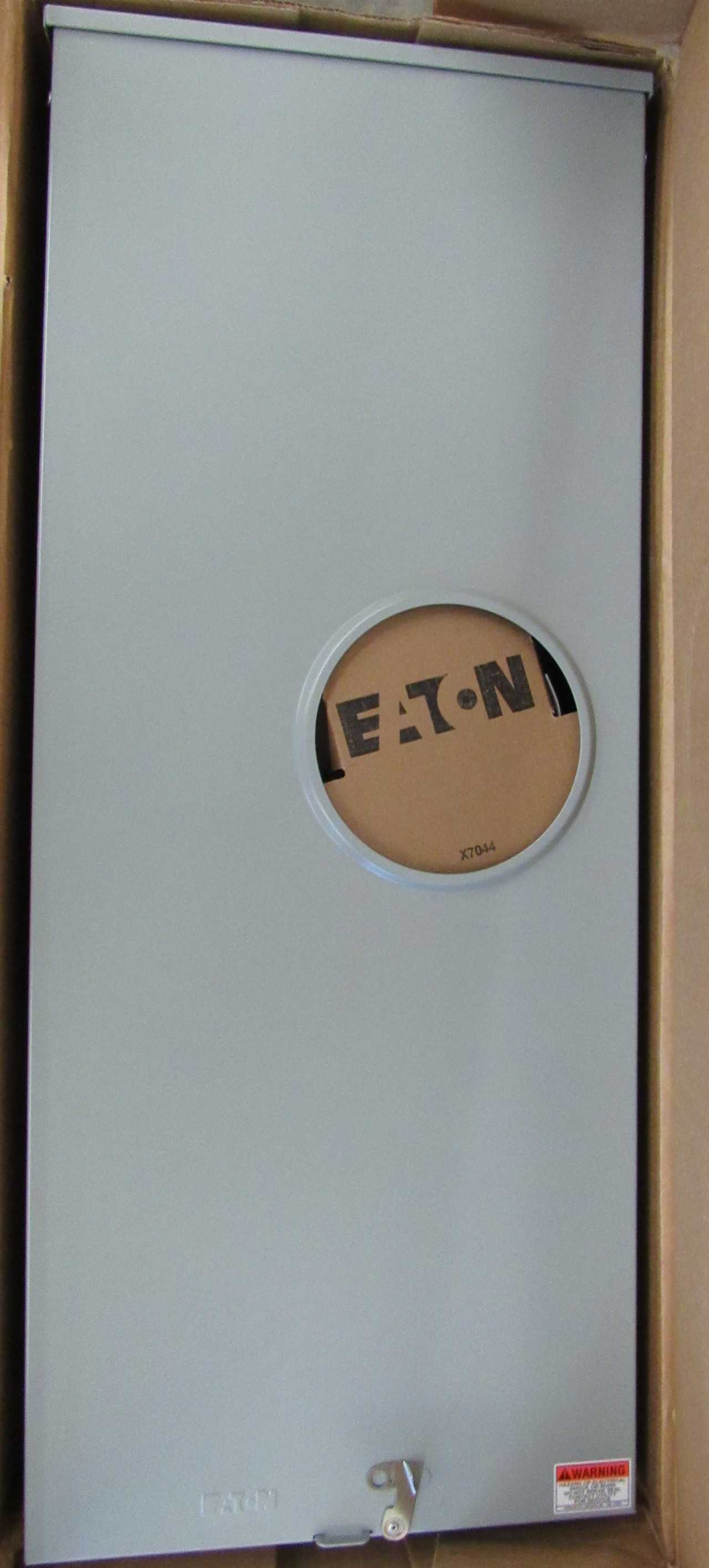 2x Eaton UBTH4330TCH Meter Socket - INDUSTRIAL PARTS