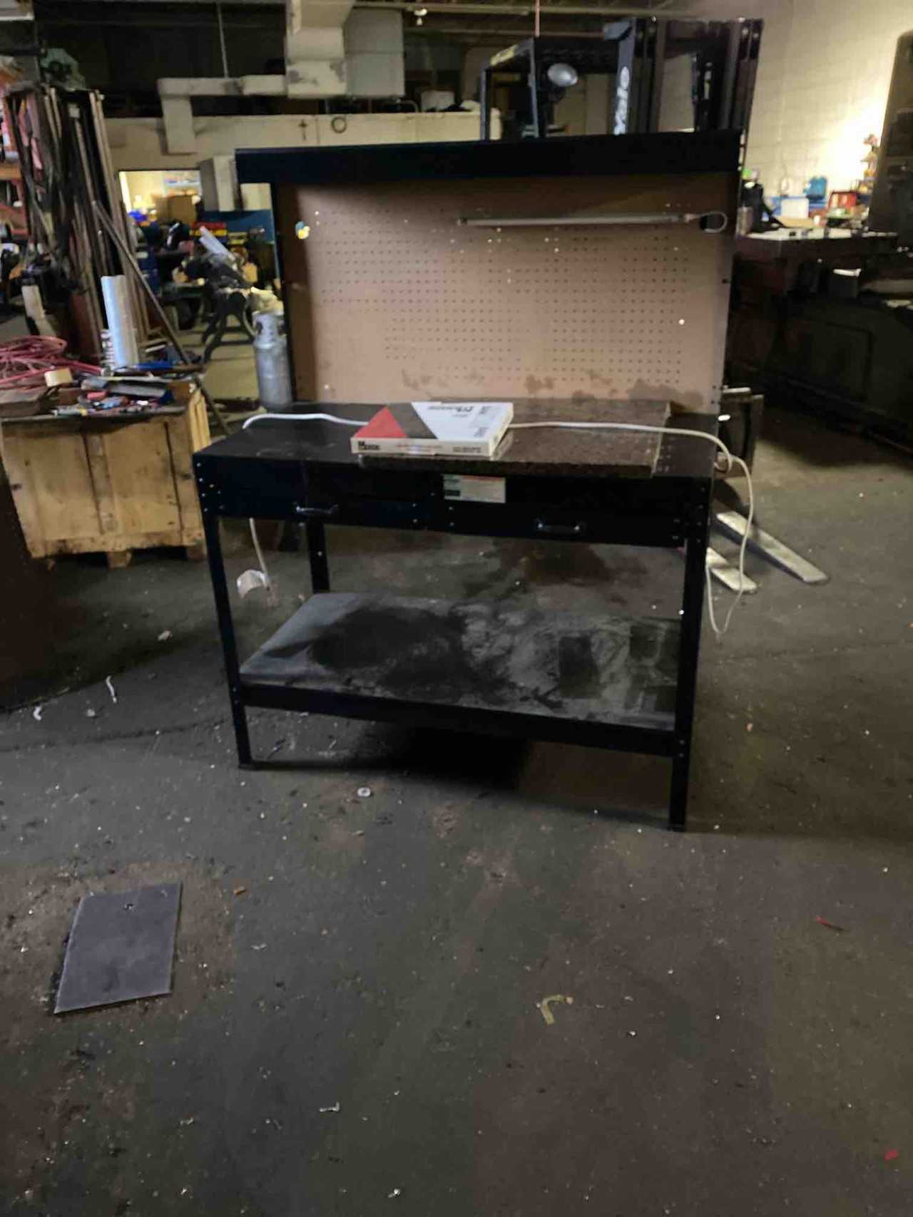 Shop desk - MATERIAL HANDLING