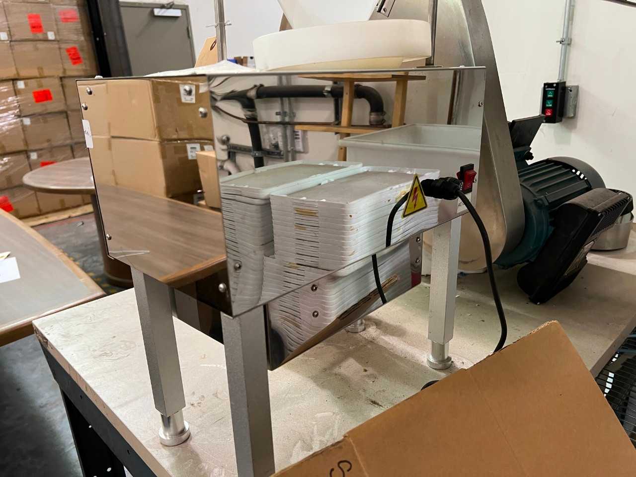 JIANGYIN CITY XUAN TENG YL-2A CAPSULE/TABLET COUNTING MACHINE - INDUSTRIAL PARTS