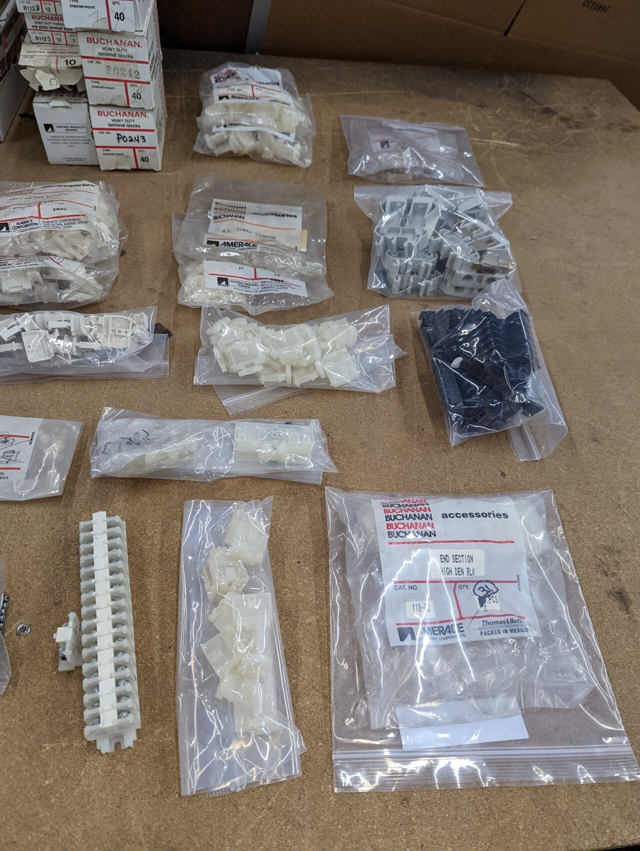[Buchanan - 1452QTY] Terminal Blocks - ELECTRICAL COMPONENTS